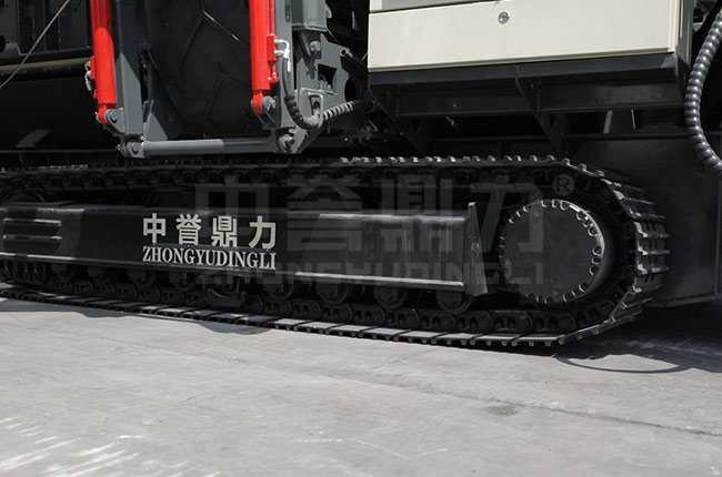 移動(dòng)篩分機(jī)履帶底盤(pán) 移動(dòng)篩分機(jī)履帶底盤(pán)