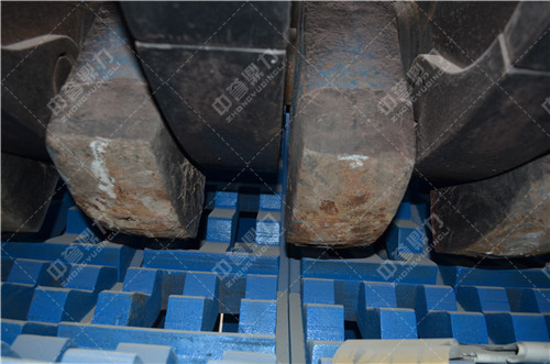 錘式碎石機(jī)錘頭磨損對產(chǎn)量影響 錘式碎石機(jī)錘頭磨損對產(chǎn)量影響