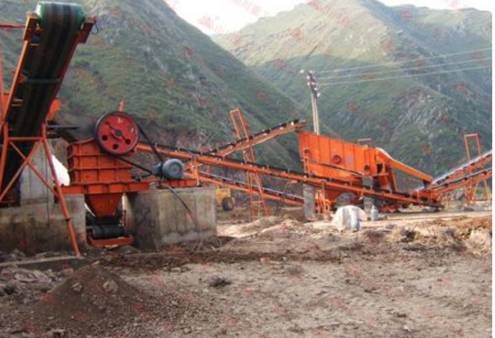 顎式破碎機(jī)在砂石生產(chǎn)線上的作用