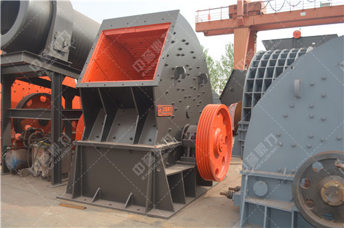 石英石破碎機(jī)使用時(shí)應(yīng)注意的問題