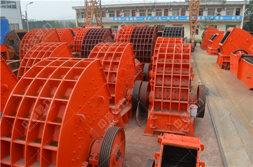 不可逆式錘式破碎機的結(jié)構(gòu)特點