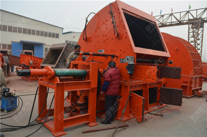 PC1012型錘式破碎機(jī)