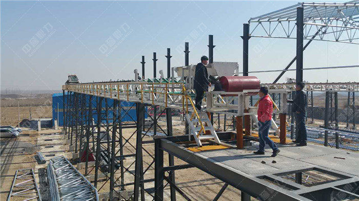 皮帶輸送機(jī)設(shè)備